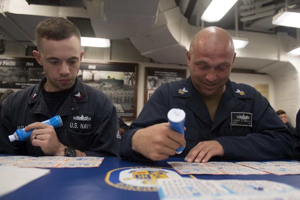 Bingo during a morale, welfare and recreation (MWR) hosted event aboard the guided-missile destroyer USS Spruance (DDG 111)