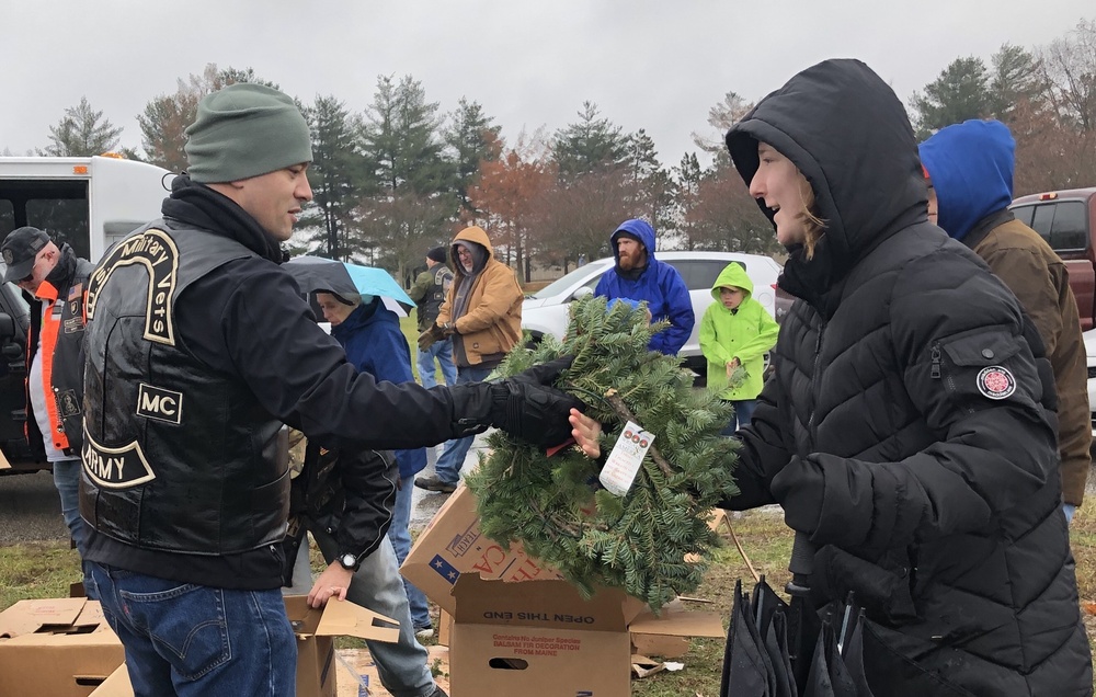 Wreaths laid at Indiana Veteran's Memorial Cememtery