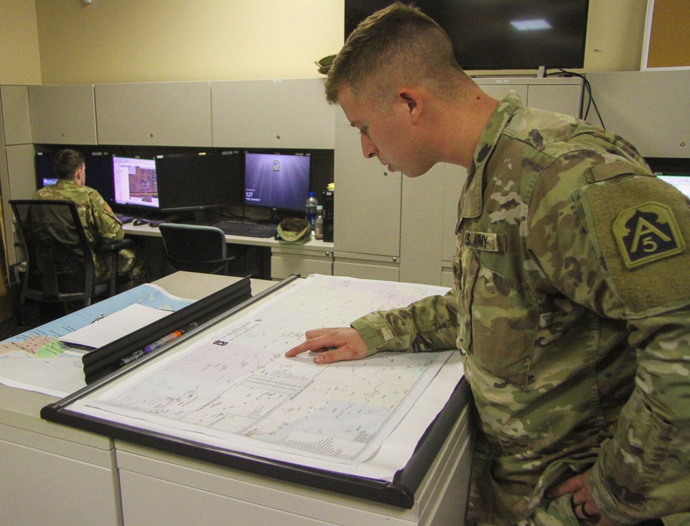 543rd Engineer Detachment Geospatial Engineers Paint a Picture for Border Mission