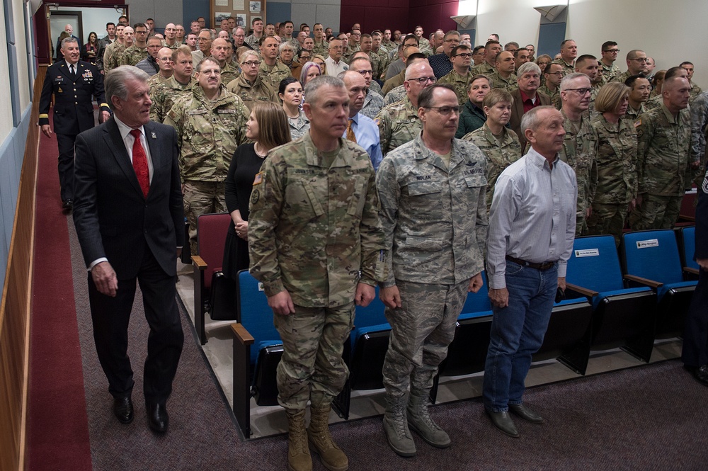 Idaho Govenor Otter Recieves Award from Idaho National Guard