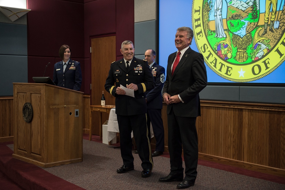 Idaho Govenor Otter Recieves Award from Idaho National Guard