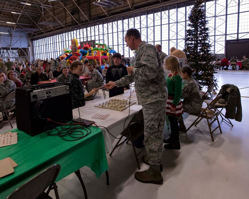 141st ARW celebrates annual Winter Fest