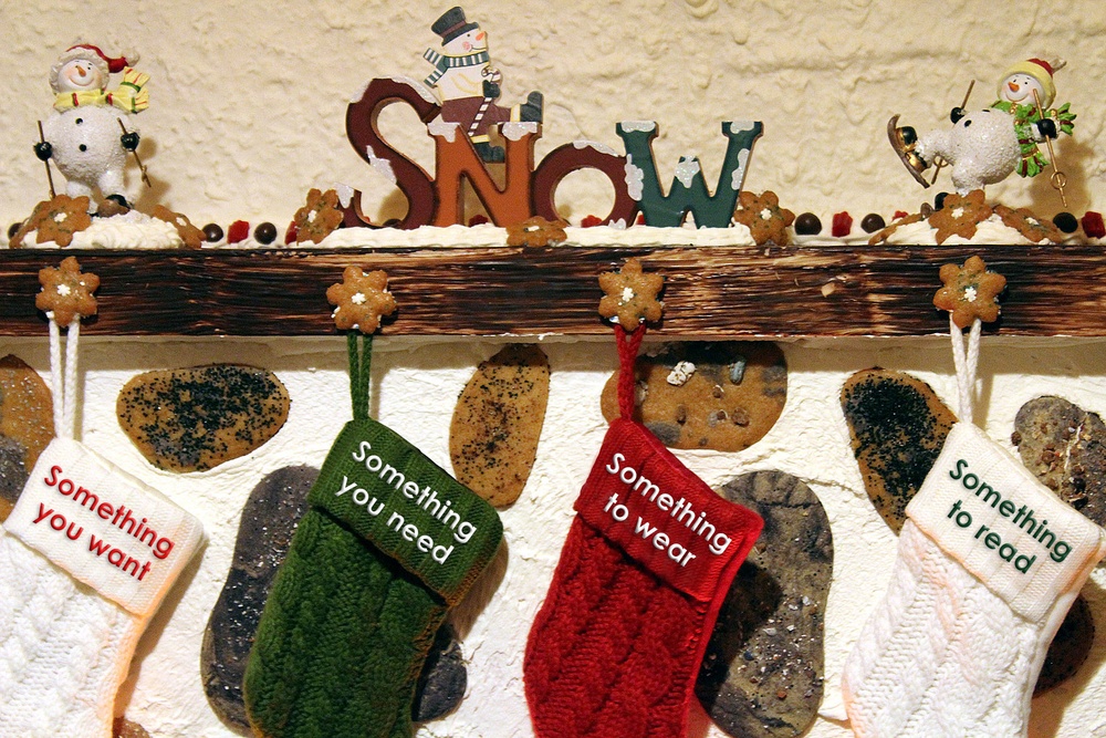 Commentary:  Have yourself a four-gift little Christmas