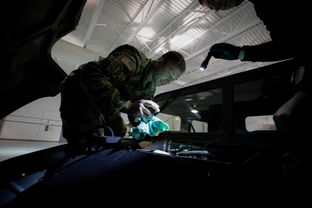 254th RTI Soldiers train local police departments in Humvee course