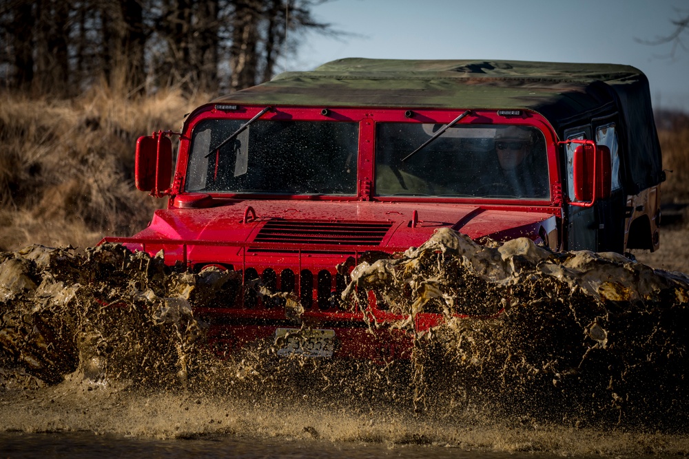 254th RTI Soldiers train local police departments in Humvee course