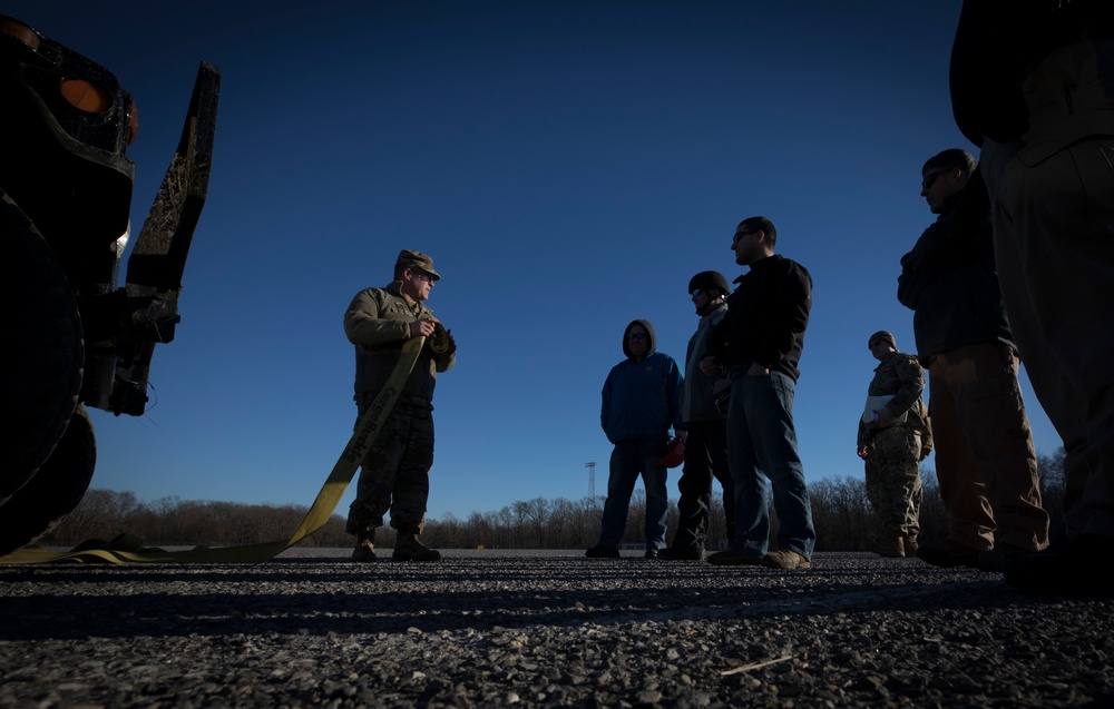 254th RTI Soldiers train local police departments in Humvee course