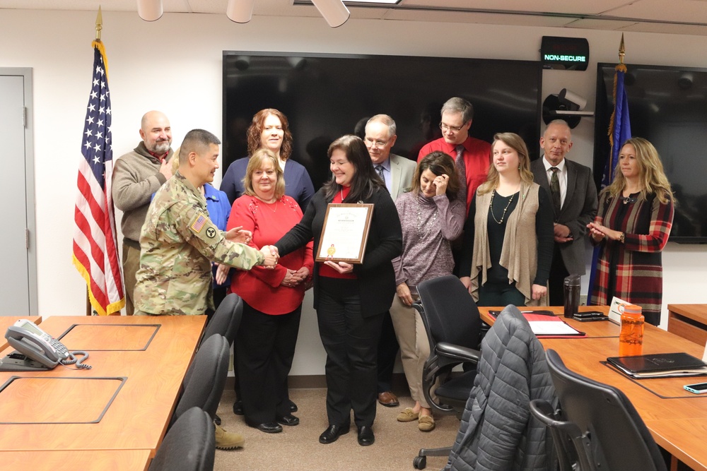 Fort McCoy receives commendation certificate from Wisconsin governor