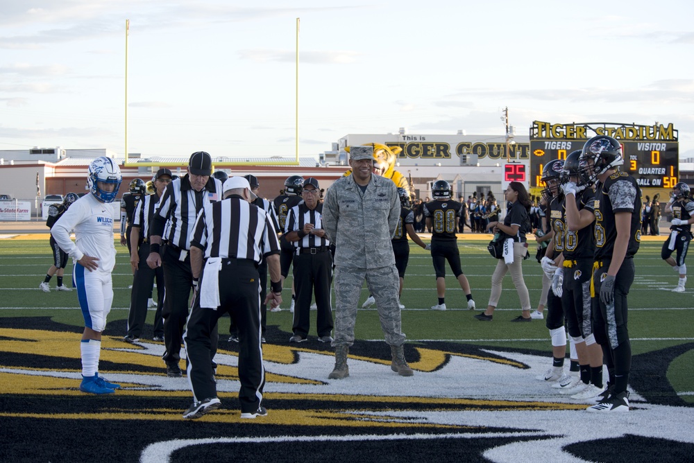 Alamogordo High School hosts military appreciation night