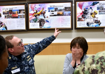 Navy Cafe Provides Lessons in Culture, Friendship for Sailors, Marines, Japanese