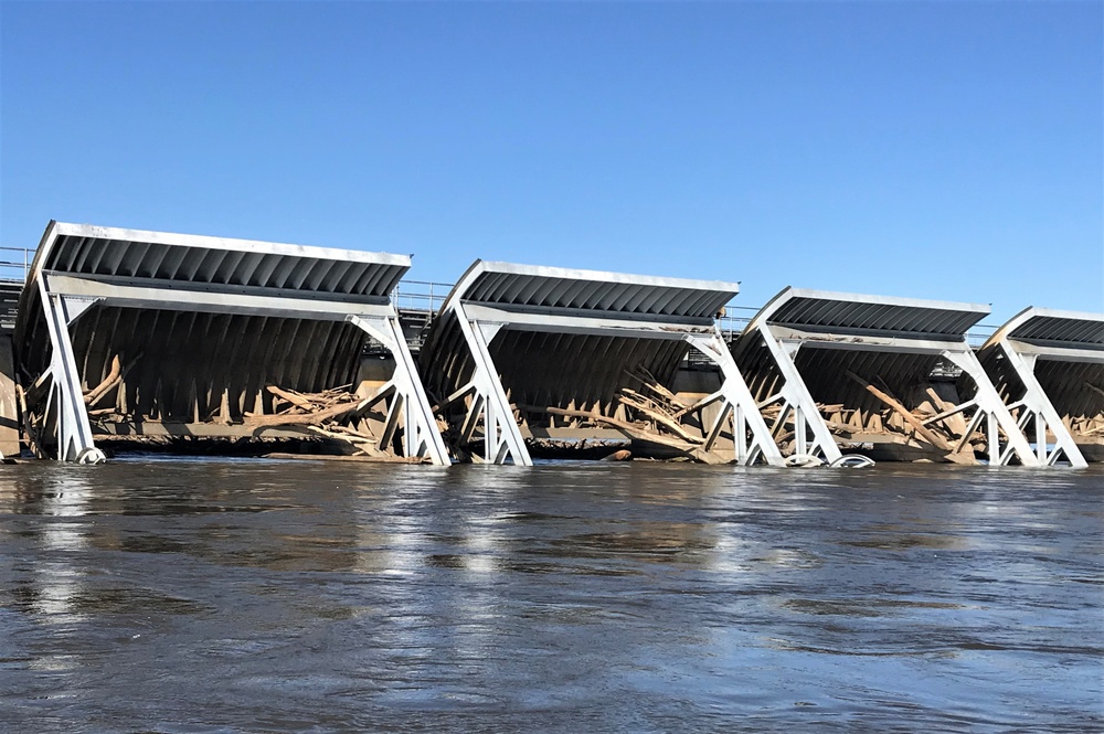 Debris Cleanup a Huge Task and Lock and Dam 20