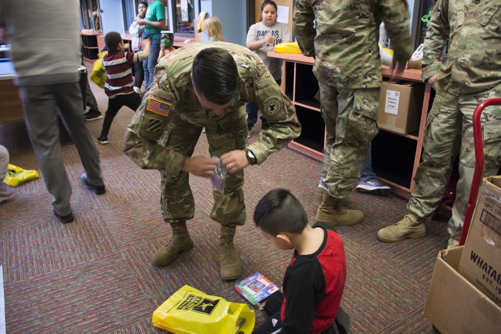 U.S. Army Recruiters Partner with Boys and Girls Club for Gift Giving