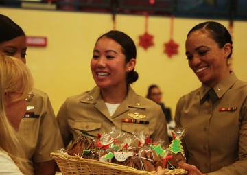 SPMAGTF Marines and Sailors Attend Holiday Party at a School for the Disabled
