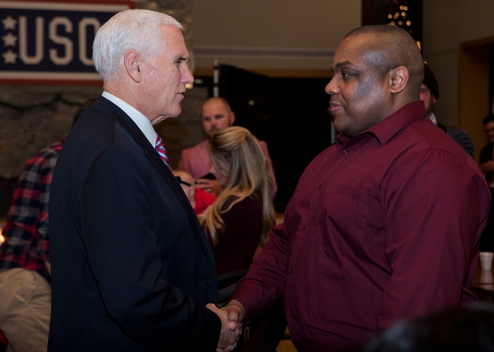 Vice President and Second Lady Visit USO Bethesda