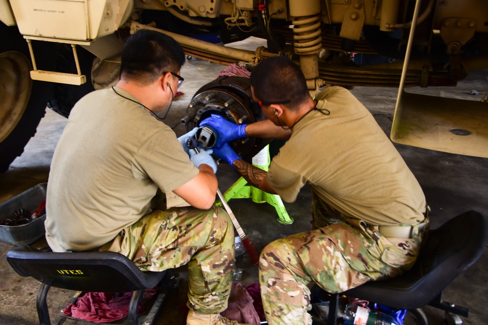 Hawaii Army National Guard's TASMG train in Connecticut