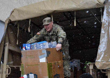 Task Force Raider Celebrates Christmas with Local Orphanage