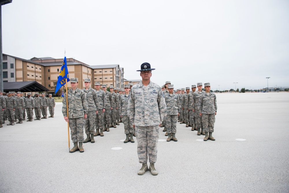 Reserve MTIs Molding BMT Flights