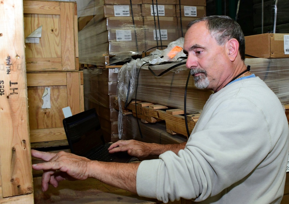 Tablet usage – a modernization beginning for DLA Distribution Tobyhanna