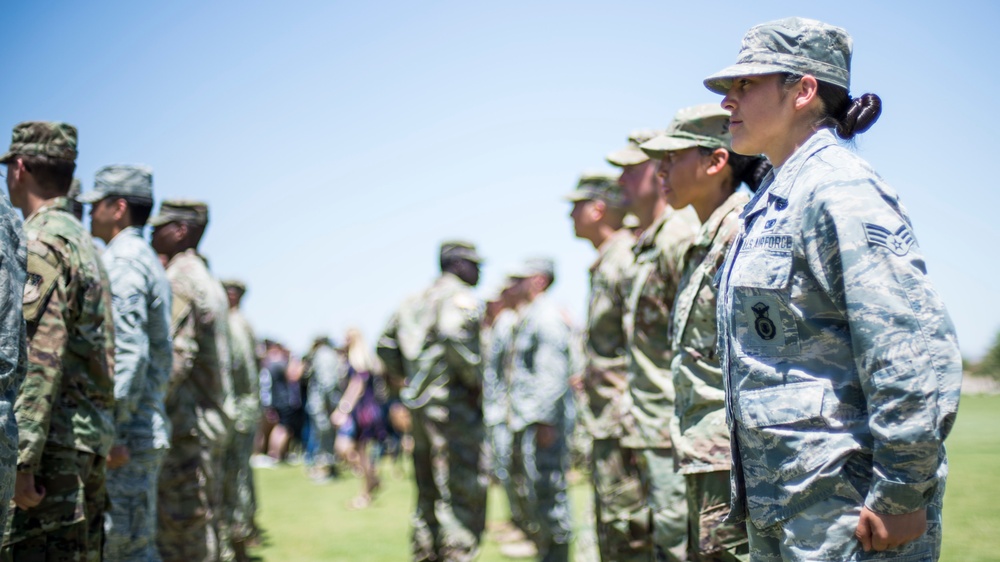 First Air Force woman to graduate from Fort Bliss Army Air Assualt School.