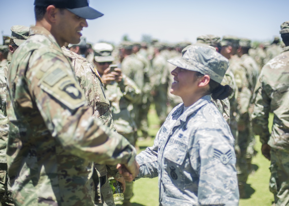 First Air Force woman to graduate from Fort Bliss Army Air Assualt School.