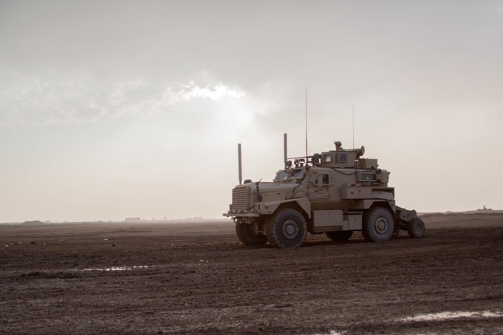 USMC OPERATES MRAPS IN SOUTHWEST ASIA