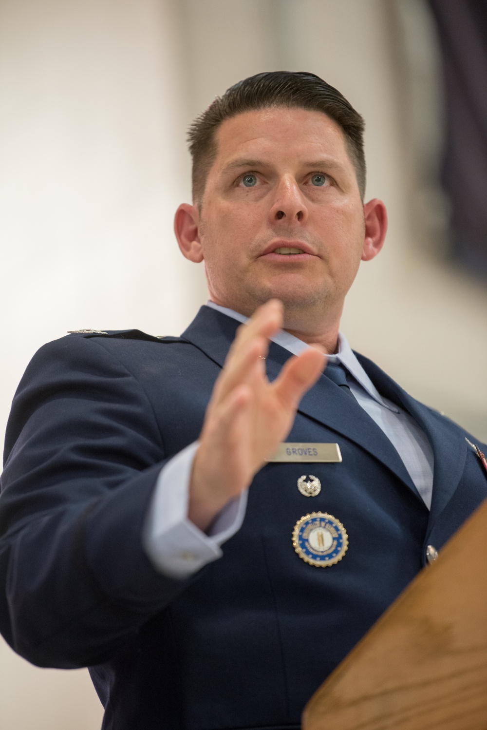 Groves takes command of 123rd Maintenance Group