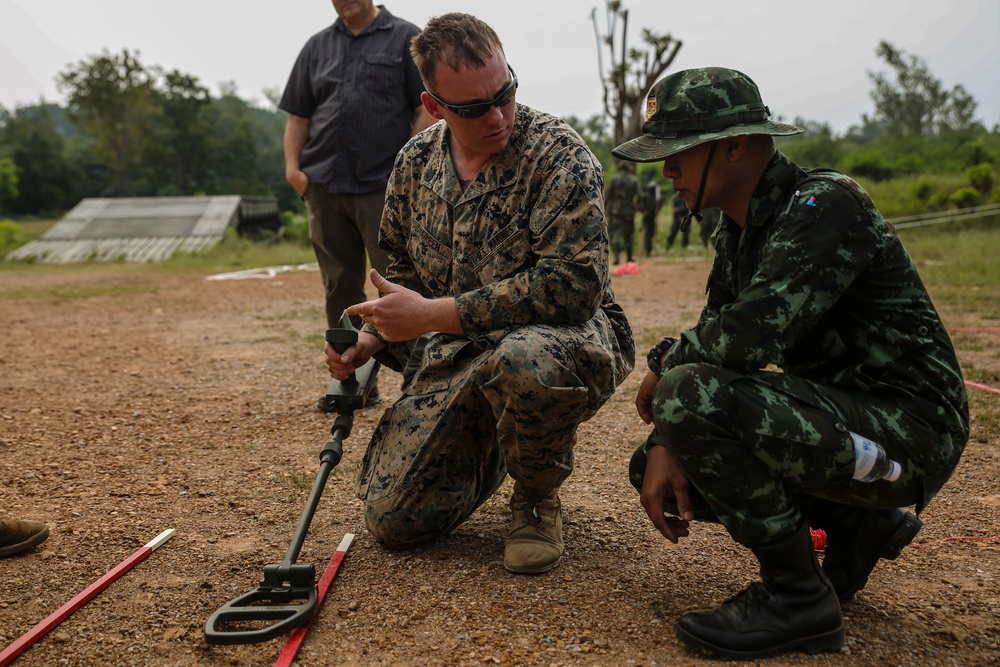 U.S. Marines, Thai Armed Forces conduct mine survey training during HMA 19-1