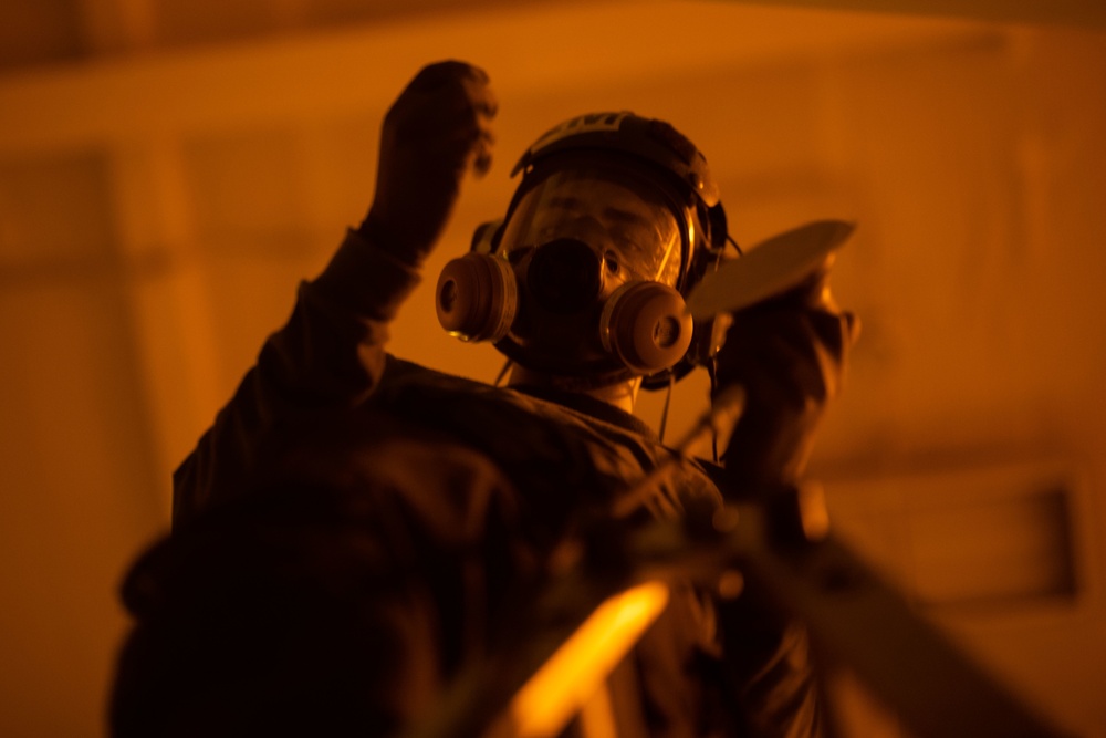 Aviation maintenance aboard USS John C. Stennis