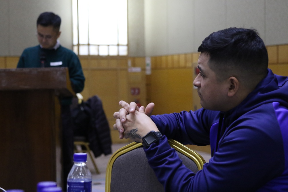 Warriors hit the slopes, building trust downhill