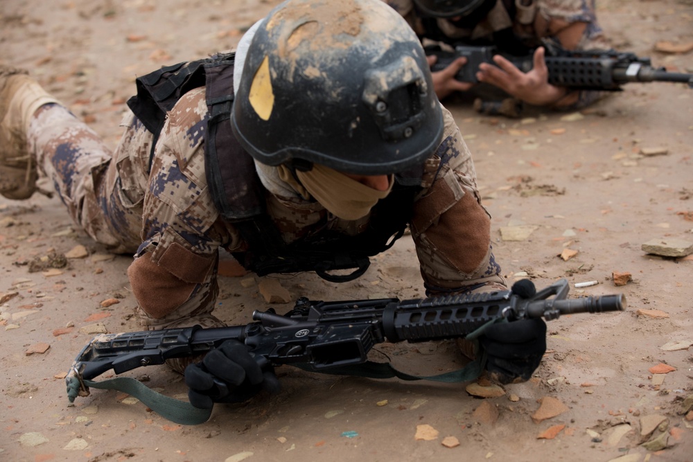 Iraqi CTS Students Engage in Exercise before Graduation