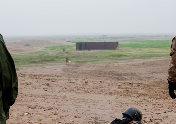 Iraqi CTS Students Engage in Exercise before Graduation