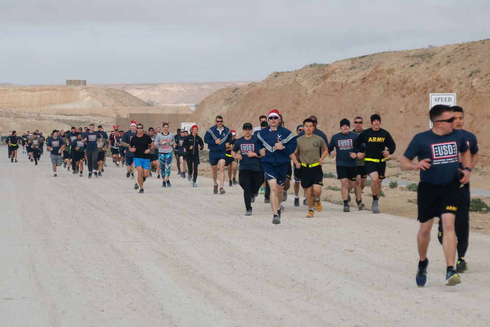 USO Christmas 5k