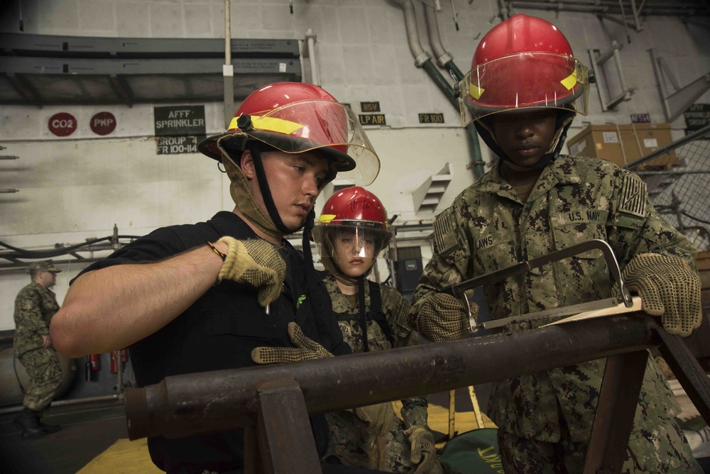 USS Dwight D. Eisenhower (CVN 69)