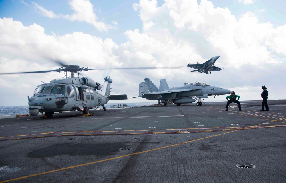 USS Abraham Lincoln (CVN 72).