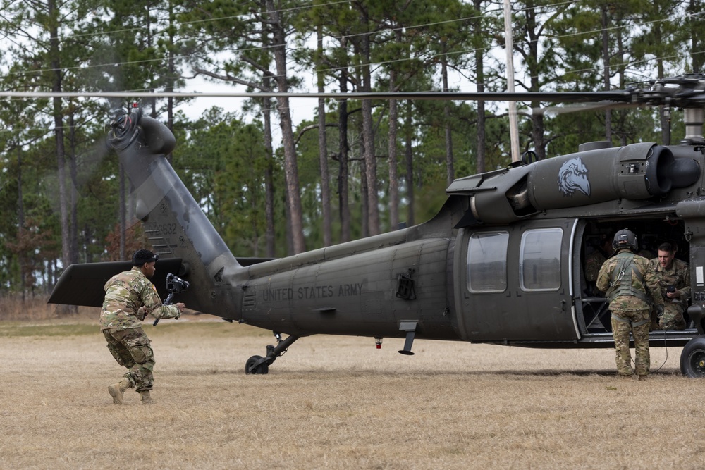 Army Reserve Combat Camera Soldiers Produce Army's First Hip Hop Video