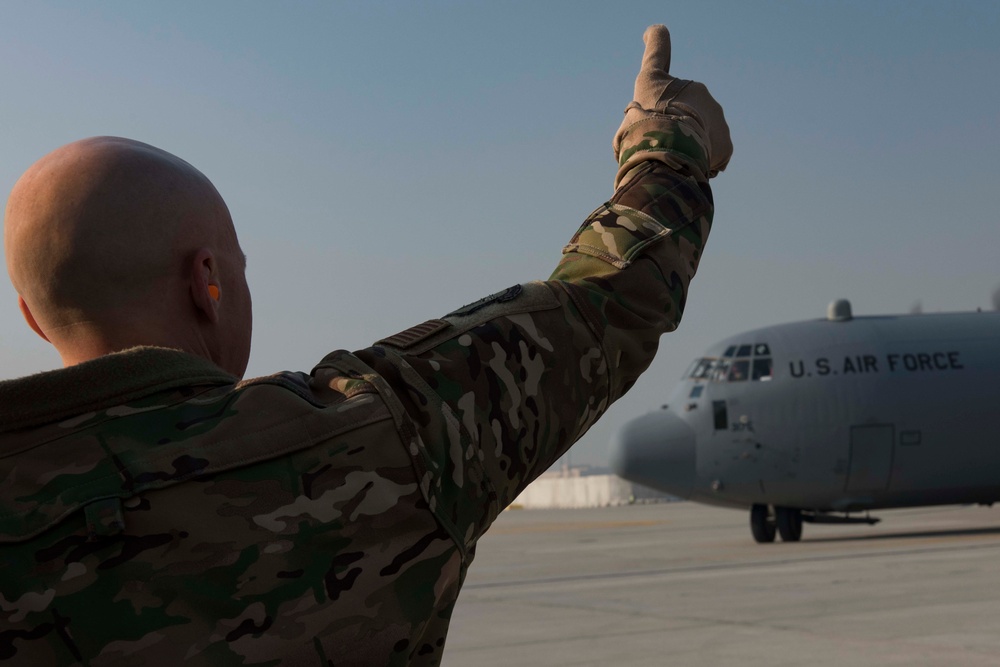 CSAF, CMSAF spend Christmas with Airmen in Afghanistan