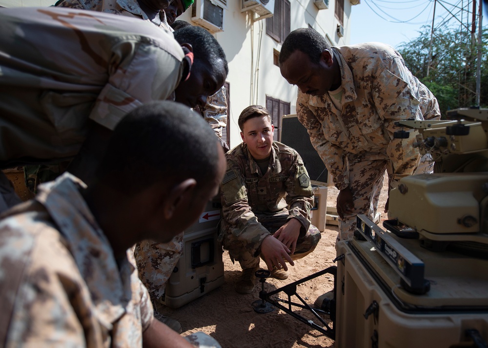 Africa Data Sharing Network information exchange prepares Djiboutian soldiers for deployment to Somalia