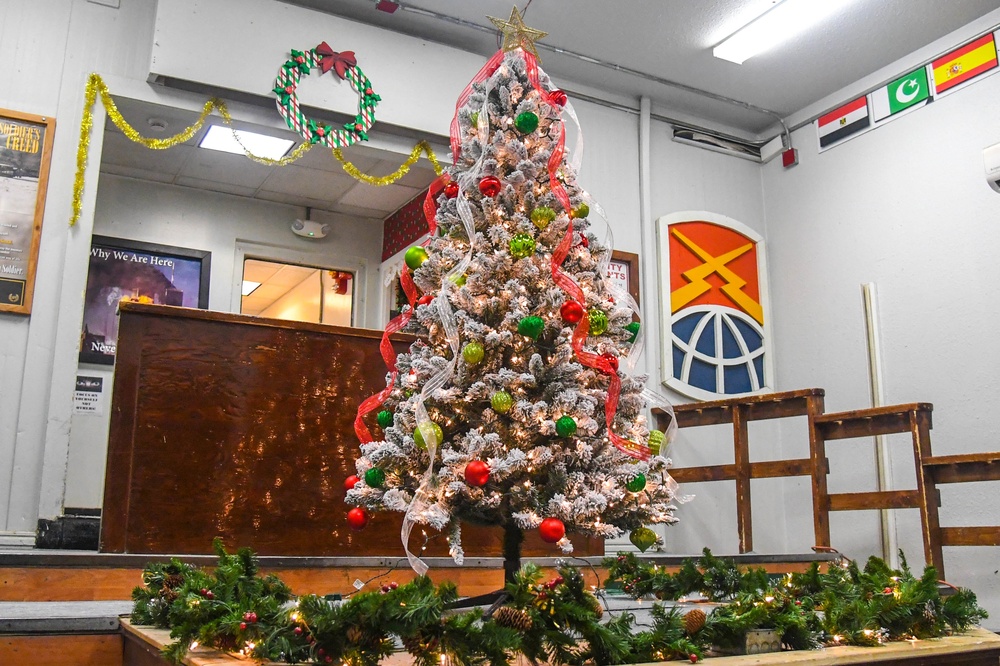 Christmas Tree O, Christmas Tree