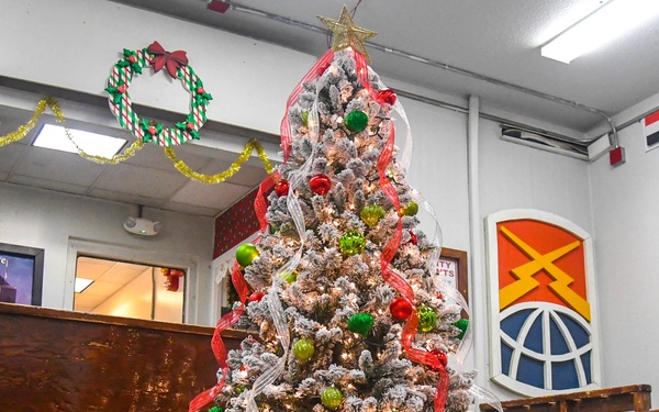 Christmas Tree O, Christmas Tree