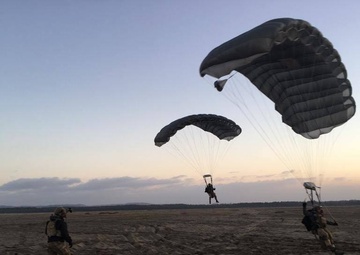 US SOF continue to enhance their ability alongside POL allies through culmination exercise