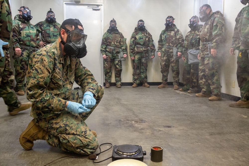 Marines break the seal, receive gas chamber qualification