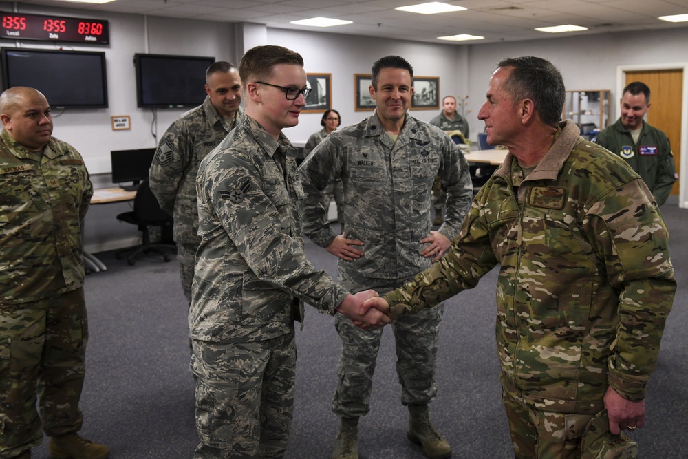 CSAF, CMSAF visit Team Mildenhall during holidays