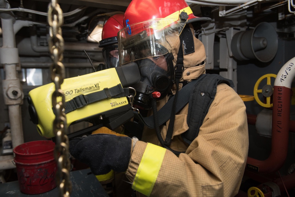 USS Chung-Hoon Sailors conduct damage control training