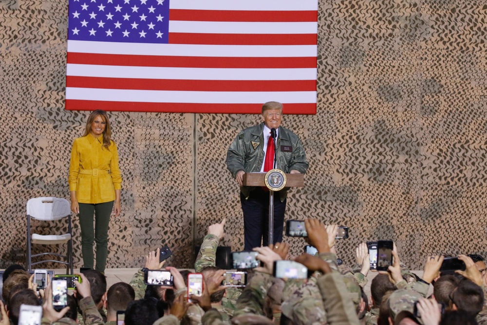 POTUS &amp; first lady visit Al Asad Air Base