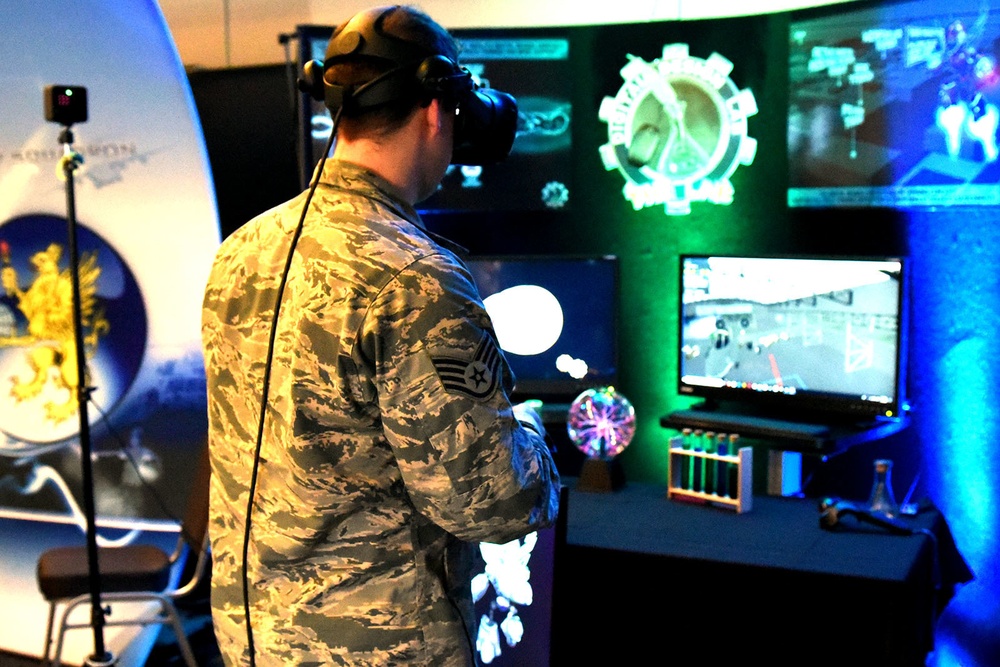 Leahy hosts AR/VR summit at Sheppard Leahy hosts AR/VR summit at Sheppard