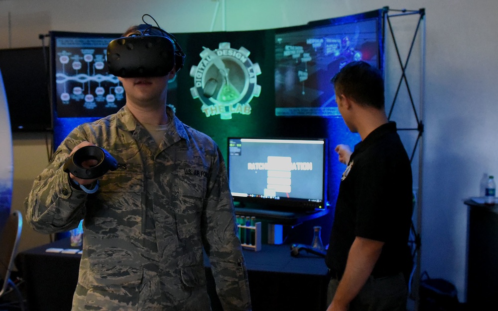 Leahy hosts AR/VR summit at Sheppard