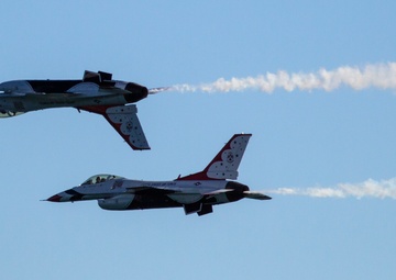 Military performers dazzle at Great Pacific Airshow