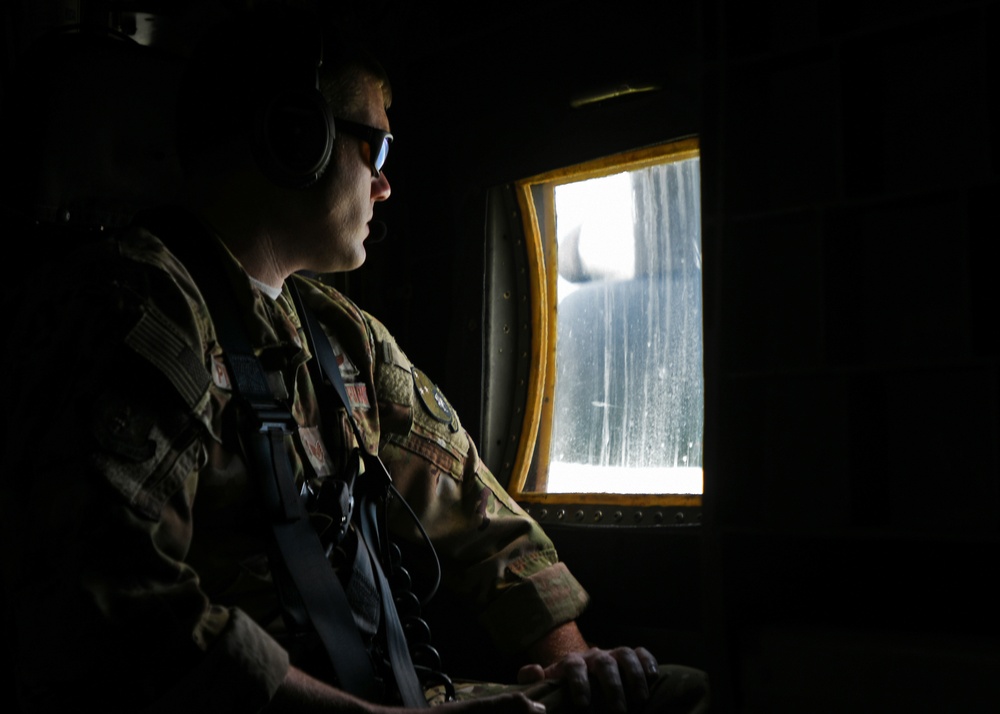 Dobbins flies tactical airlift training mission at Youngstown