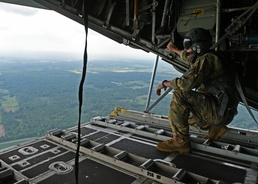 Dobbins flies tactical airlift training mission at Youngstown
