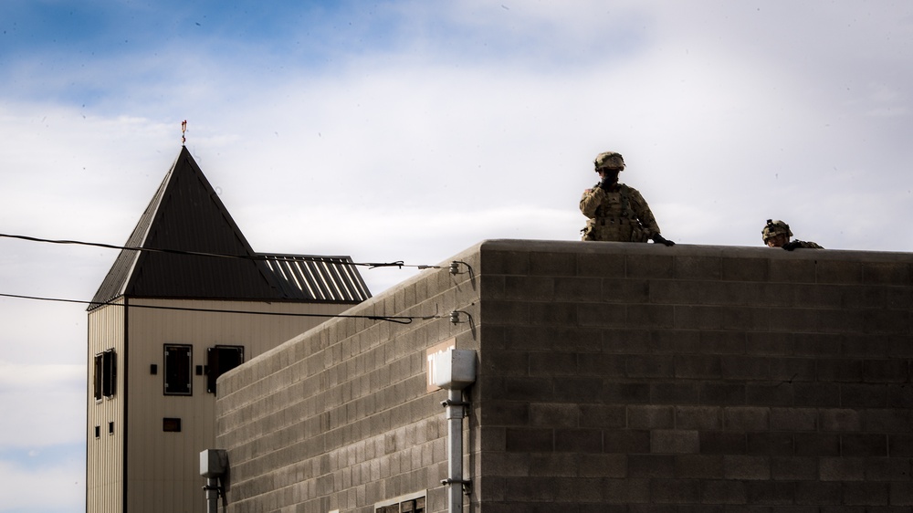 Attack dogs: 3rd ABCT troops assault Zambraniyah Training Village as part of ‘Iron Focus’