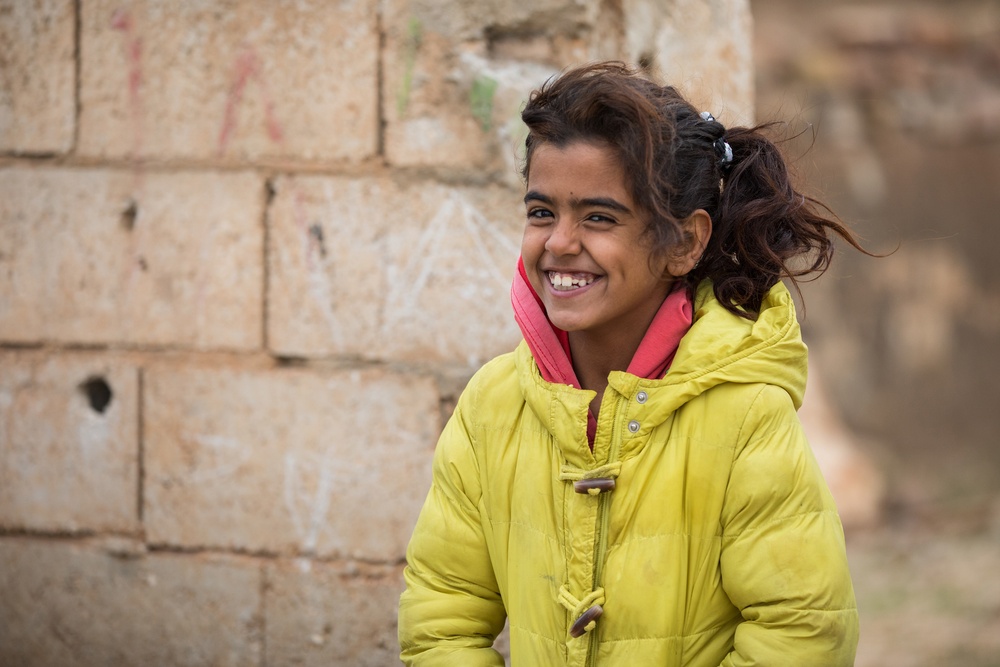 Coalition Forces Visit Children in Ayn Issa